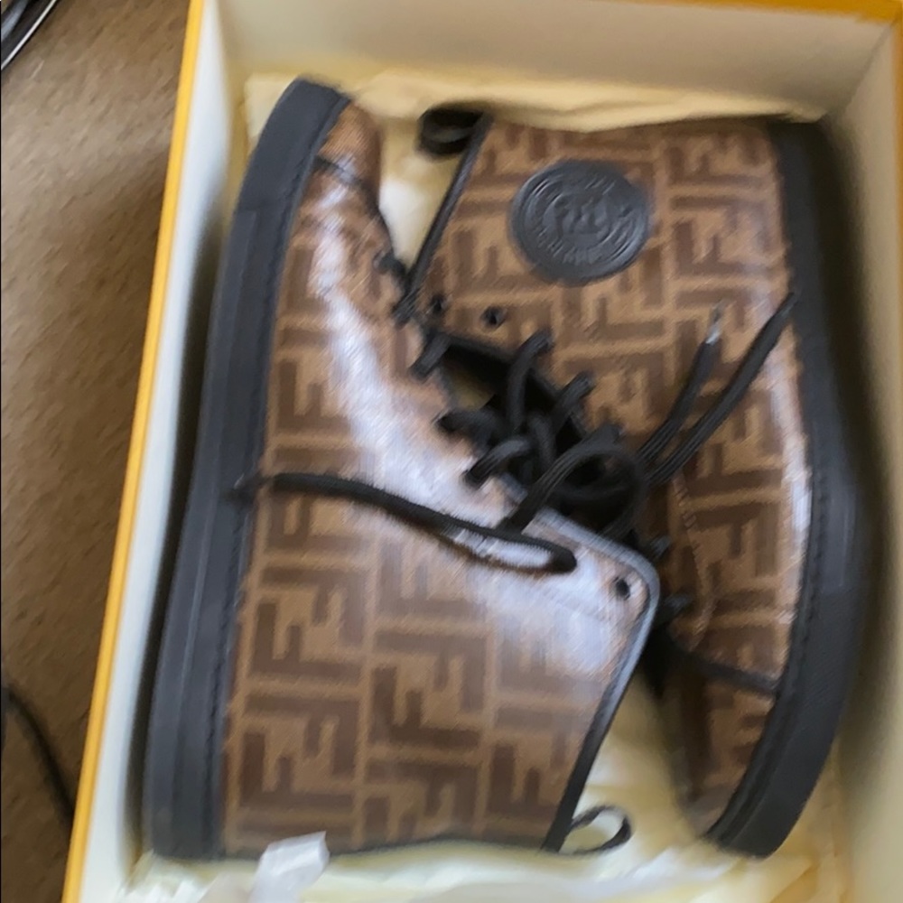 Fendi Sneakers